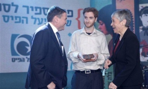 שמעון אדף זכה בפרס ספיר, 150 אלף שקלים
